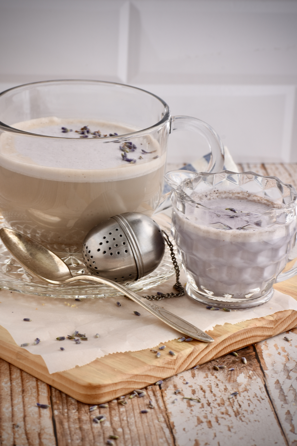 blueberry lavender milk tea